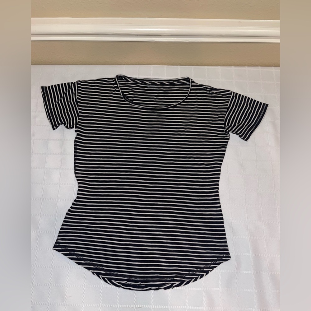 Madewell stripped black and white Shirt womans Size XxSmall